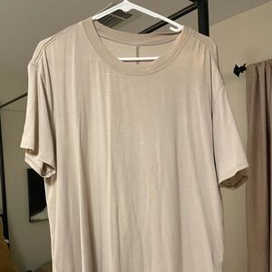 Lululemon short sleeve boyfriend tee